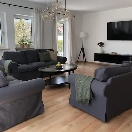Am Kreuzberg Fuer 8 Personen Apartment