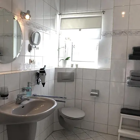 Am Kreuzberg Fuer 8 Personen Apartment Medlingen