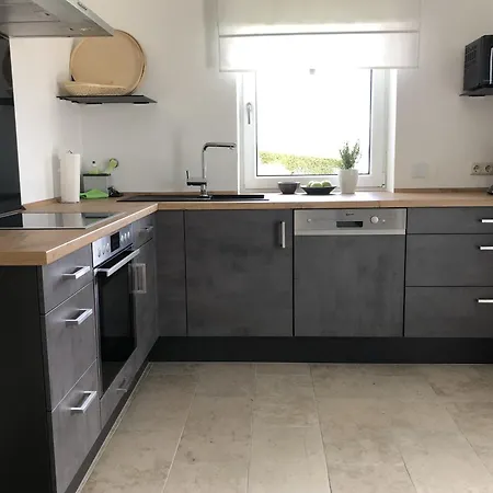 Appartement Am Kreuzberg Fuer 8 Personen